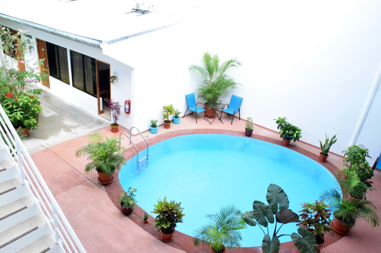 Hotel Jungle House Икитос Экстерьер фото