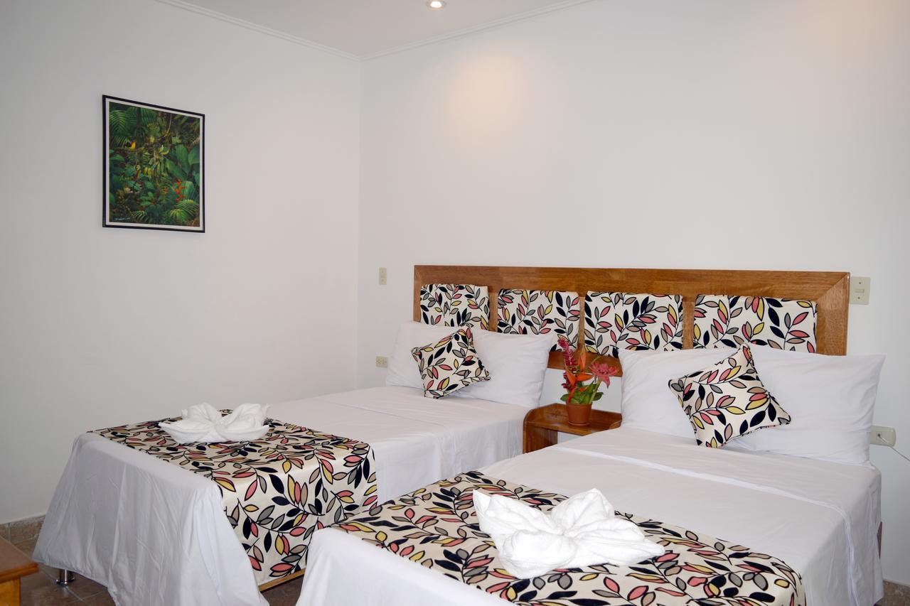 Hotel Jungle House Икитос Экстерьер фото