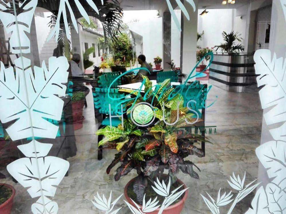 Hotel Jungle House Икитос Экстерьер фото